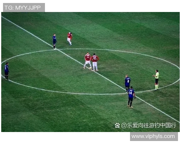 武汉足球队比赛经验引发热议球迷观点分歧引关注