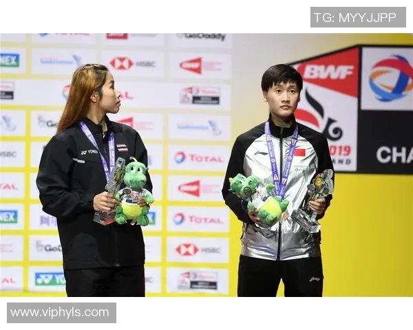 赛后分析深圳羽毛球队与成都羽毛球队技术对比与战术探讨 赛后分析深圳羽毛球队与成都羽毛球队技术对比与战术探讨