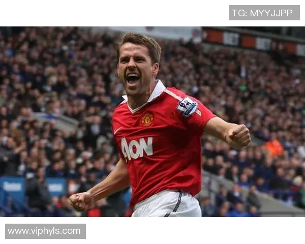 足球明星欧文与妻子的甜蜜生活揭秘及家庭幸福瞬间分享